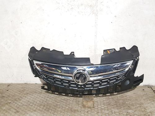 Używane Atrapa chłodnicy / Grill VAUXHALL CORSA Mk III (D) (S07) 1.2 i 16V (L08) (86 hp) 32149224