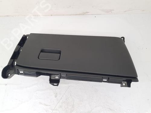 Used Glove box Glove box TOYOTA YARIS (_P21_, _PA1_, _PH1_) 1.5 Hybrid (MXPH10, MXPH11) (116 hp) 33966920 33966920