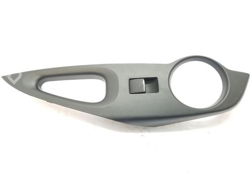 Used Left rear window switch TOYOTA COROLLA Hatchback (_E21_, _EA1_, _EH1_) 1.8 Hybrid (ZWE211, ZWE219) (122 hp) 27240523