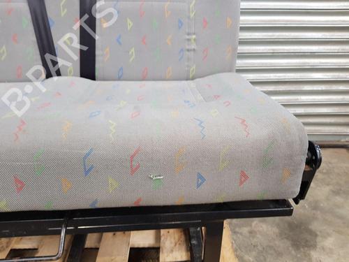 Sæde Bagtil VW TRANSPORTER T5 Van (7HA, 7HH, 7EA, 7EH) 1.9 TDI | BP31864158C17