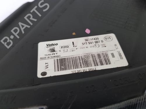 Left headlight SEAT LEON (5F1) 1.4 TSI | BP30090827C28 