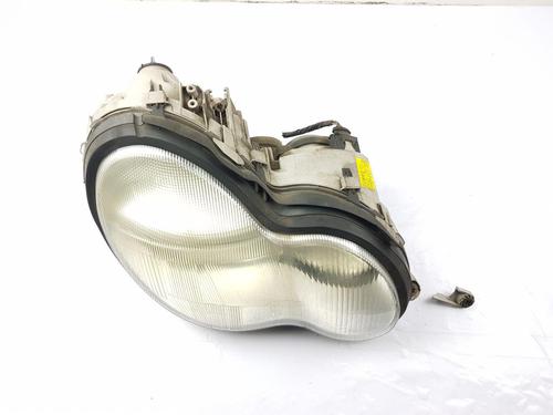 Used Right headlight MERCEDES-BENZ C-CLASS (W203) C 200 Kompressor (203.045) (163 hp) 28684032