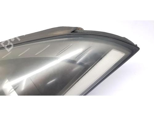 Left headlight HYUNDAI COUPE II (GK) 2.0 GLS | BP27530350C28 