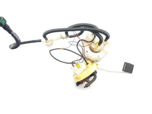 Used Fuel pump LAND ROVER DISCOVERY III (L319) 2.7 TD 4x4 (190 hp) 26509310
