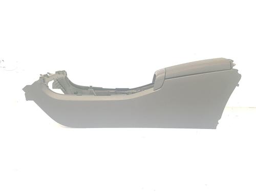 Used Armrest / Center console Armrest / Center console MERCEDES-BENZ A-CLASS (W177) A 180 (177.084) (136 hp) 33889901 33889901