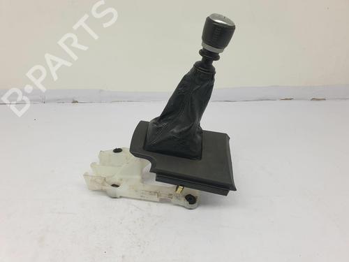 Gear lever TOYOTA RAV 4 III (_A3_) 2.2 D 4WD (ALA30_, ALA30R) | BP22673983M90 