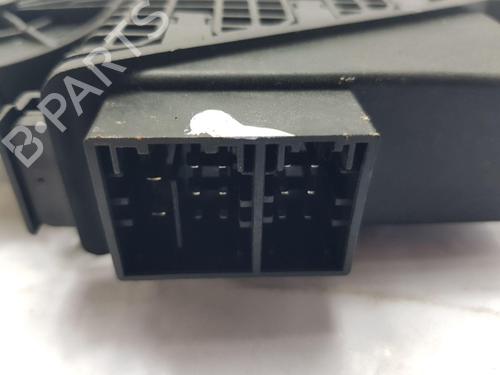 Moteur de lève-vitre avant droit VW TRANSPORTER T5 Van (7HA, 7HH, 7EA, 7EH) 1.9 TDI | BP30650078E20