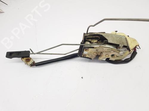 Cerradura puerta delantera derecha HONDA CR-V II (RD_) 2.0 (RD5) (150 hp) 32149114