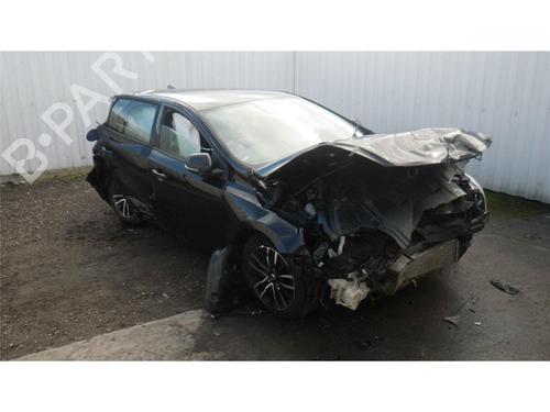 Brugte VOLVO V40 Hatchback (525) T2 (122 hp) 4352051