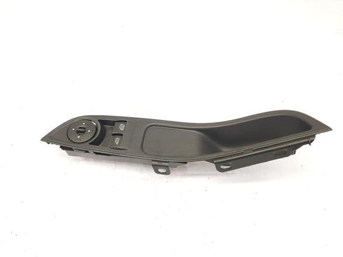 Right front window switch FORD FOCUS III 1.0 EcoBoost | BP39533964I26 - Image 1