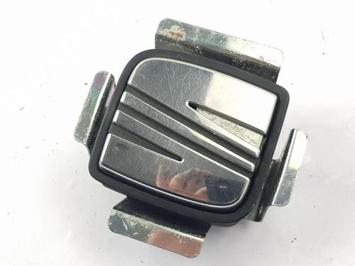 Used Tailgate handle SEAT IBIZA IV (6J5, 6P1) 1.9 TDI (105 hp) 30823234