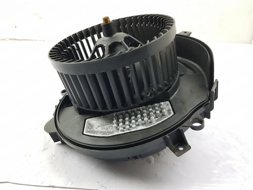 Heater blower motor SEAT ATECA (KH7, KHP)  | BP29900378M62