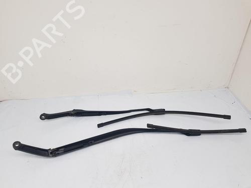 front-windshield-wiper-arm-maserati-levante-suv-m161-2016-36052134 main image