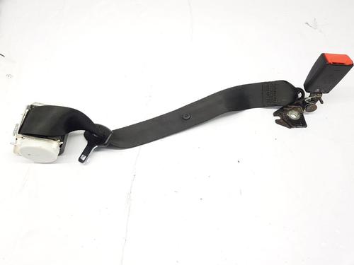 Used Rear center seatbelt FORD FIESTA VI (CB1, CCN) 1.4 (97 hp) 31819773