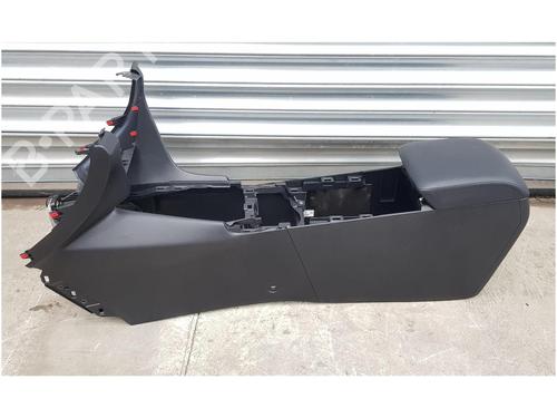 Used Armrest / Center console Armrest / Center console 22670891 22670891