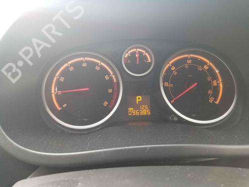 Brugte VAUXHALL CORSA Mk III (D) (S07) 1.4 (L08) (90 hp) 4212260