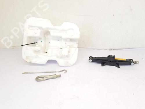 Used Jack Kit NISSAN MICRA IV (K13K, K13KK) 1.2 (80 hp) 28329757