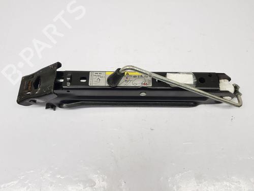 Used Jack Kit VW TRANSPORTER T6 / CARAVELLE T6 Bus (SGB, SGJ, SHB, SHJ) 2.0 TDI 4motion (204 hp) 30184886