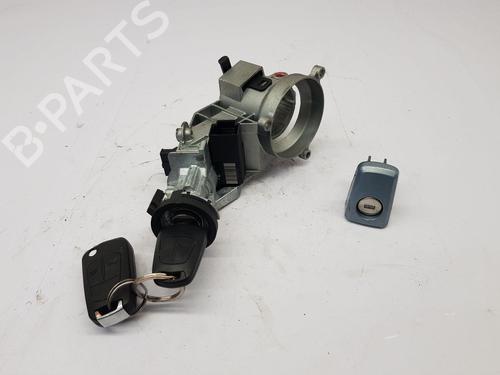 Used Ignition barrel Ignition barrel VAUXHALL CORSA Mk III (D) (S07) 1.2 (L08) (80 hp) 33130879 33130879