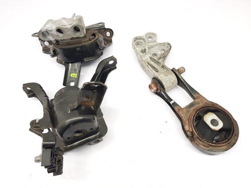 Apoio do motor TOYOTA COROLLA Hatchback (_E21_, _EA1_, _EH1_) 1.8 Hybrid (ZWE211, ZWE219) (122 hp) 30045354