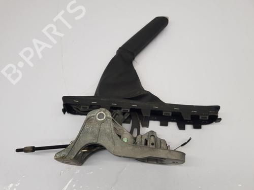 Used Hand brake Hand brake SKODA OCTAVIA III Combi (5E5, 5E6) 1.6 TDI (110 hp) 32149104 32149104