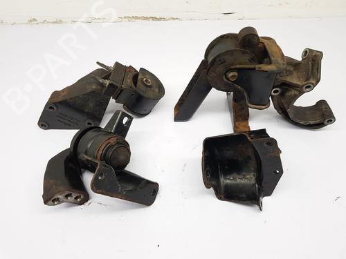 Used Engine mount Engine mount SUZUKI SWIFT III (MZ, EZ) 1.3 (RS413, ZC11S) (92 hp) 22672680 22672680