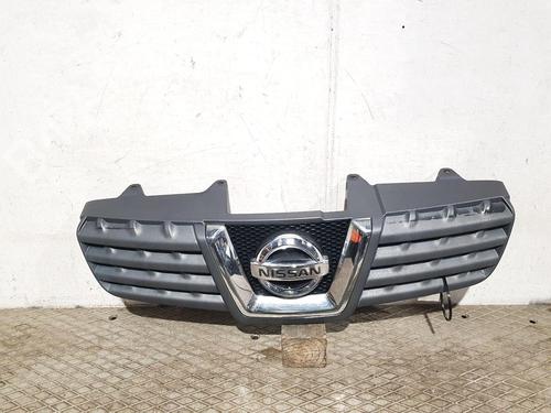 Grill NISSAN QASHQAI I (J10, NJ10) 2.0 dCi (150 hp) 32127669