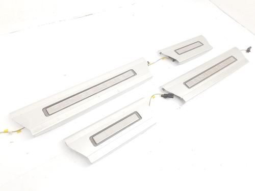 Right sideskirt LAND ROVER RANGE ROVER SPORT II (L494) 3.0 SDV6 4x4 | BP22681831C114 