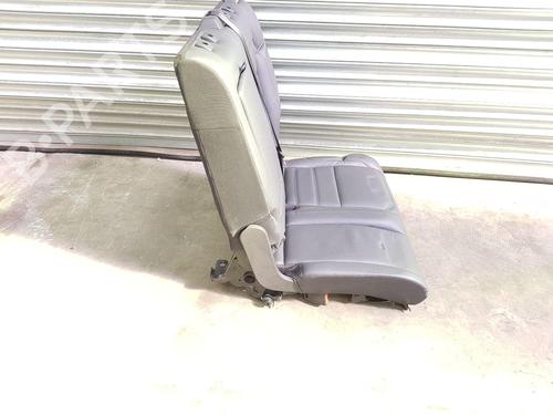 Right front seat FORD KUGA I 2.0 TDCi | BP28684152C16