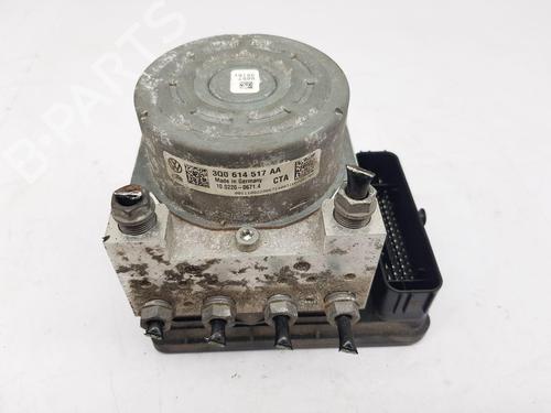 Used ABS pump VW GOLF VII Variant (BA5, BV5) 1.6 TDI (110 hp) 29378916
