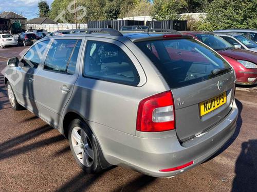 Left headlight SKODA OCTAVIA II Combi (1Z5) 1.6 TDI | BP34708652C28 - Image 14
