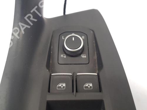 Right front window switch VW TOUAREG (CR7, RC8) | BP32455236I26