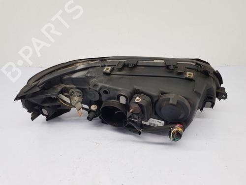 Left headlight VOLVO V70 II (285) D5 | BP30161466C28