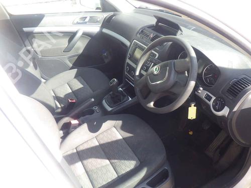 Used Parts SKODA OCTAVIA II (1Z3) 1.6 (102 hp) 4298602