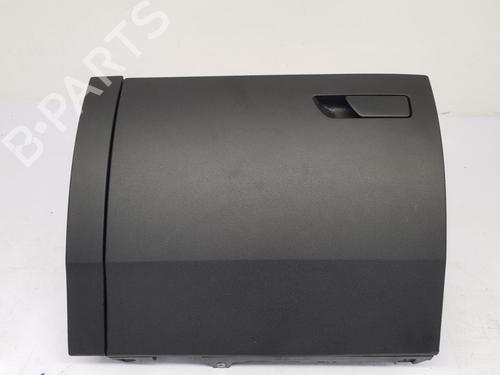 Used Glove box SEAT LEON (5F1) 1.8 TSI (180 hp) 30290313