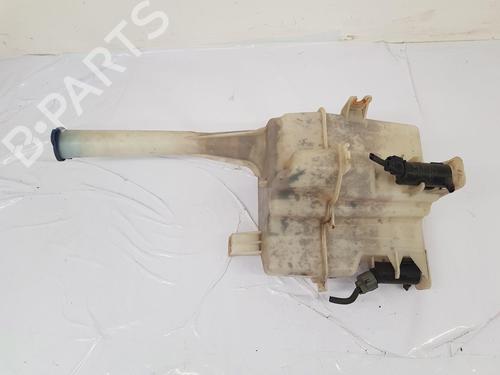 Used Windscreen washer tank Windscreen washer tank HYUNDAI ix35 (LM, EL, ELH) 2.0 CRDi (136 hp) 35967208 35967208