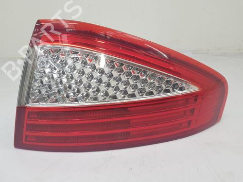 Used Right taillight Right taillight 37517973 37517973