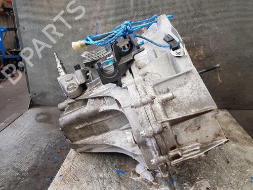 Gearbox DACIA DUSTER (HM_) 1.6 SCe 115 (HMM1) | BP28120253M3