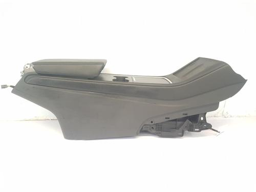 Used Armrest / Center console Armrest / Center console TESLA MODEL Y (5YJY) Long Range Rear-Wheel Drive (351 hp) 38701737 38701737