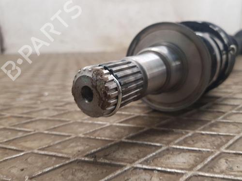 Right front driveshaft TOYOTA YARIS (_P21_, _PA1_, _PH1_) 1.5 Hybrid (MXPH10, MXPH11) | BP31819956M39