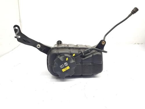 expansion-tank-bmw-4-coupe-f32-f82-2013-2014-2015-2016-2017-2018-2019-2020-30823349 main image