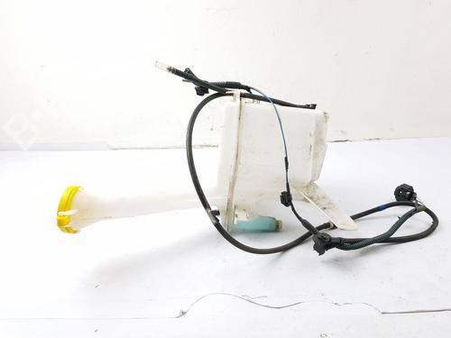Windscreen washer tank TOYOTA YARIS (_P13_) 1.3 (NSP130_, NSP130) | BP29597772C113 