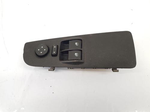 Used Right front window switch FIAT GRANDE PUNTO (199_) 1.4 16V (199BXG1B, 199AXG1B) (95 hp) 32097944