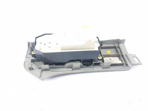 Right front window switch TOYOTA YARIS (_P9_) 1.0 VVT-i (KSP90_, KSP90R) | BP32375194I26 