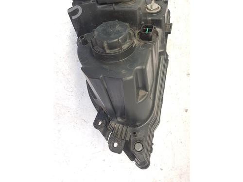 Right headlight KIA SORENTO I (JC) 2.5 CRDi | BP26533423C29 