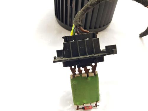 Heater blower motor VAUXHALL CORSA Mk III (D) (S07) 1.0 i 12V (L08) | BP29815744M62 