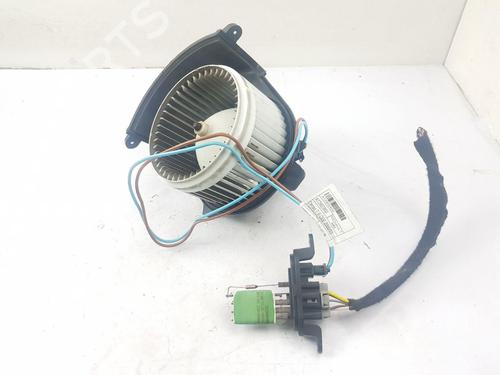 Used Heater blower motor VAUXHALL MOVANO Mk II (B) Chassis/Cab (X62) 2.3 CDTI FWD (UV, HV, EV) (131 hp) 31933028