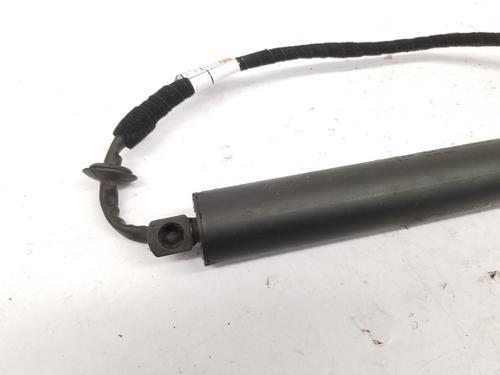 Tailgate lift support LAND ROVER DISCOVERY SPORT (L550) 2.0 D 4x4 | BP29984345C138