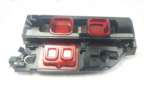 right-taillight-land-rover-defender-van-l663-2020-36812894 main image