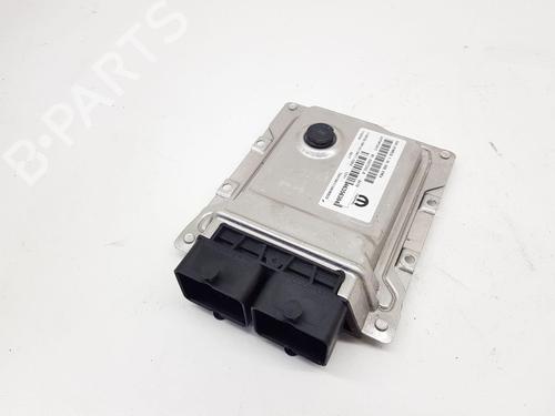 Used Engine control unit (ECU) FIAT 500 (312_) 1.0 Mild Hybrid (312.AYD1B) (69 hp) 31053597